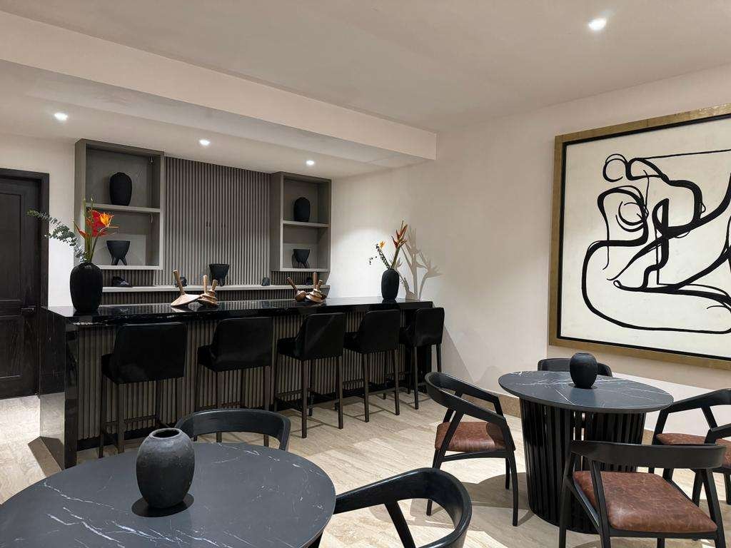 8430_8_real_del_valle_