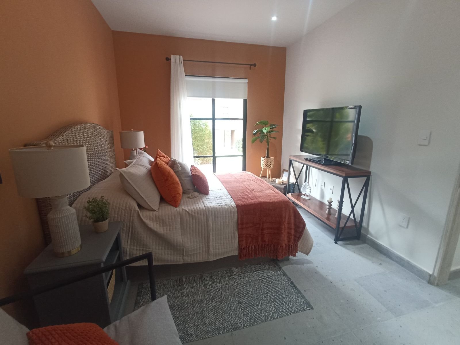 EY3cicm7MYEigLVmlyAEWHiFL0m02W3ILvUbh2TD